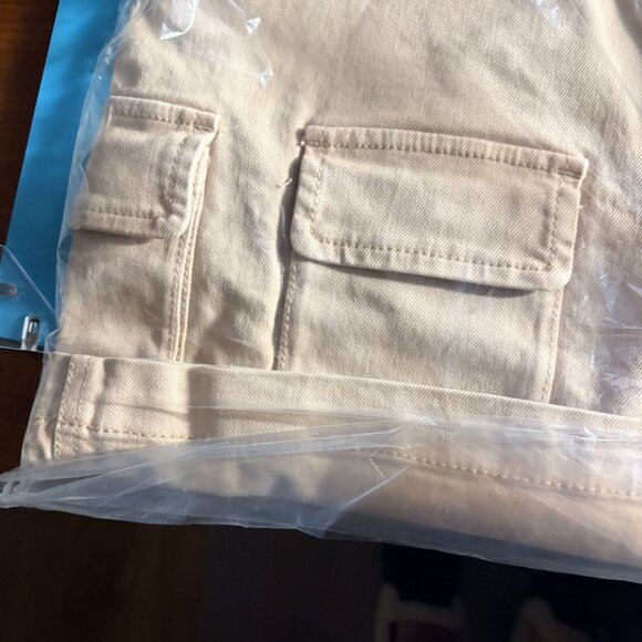 Juicy Couture Mini Cargo Skirt with Belt Womens Size 29 Nomad Brown JC547 NWT - Picture 2 of 5